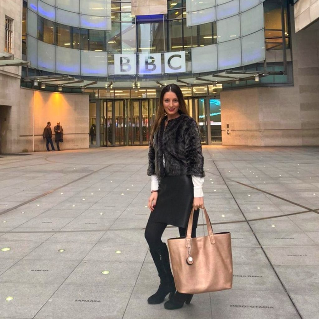 Roberta Lee Interviewed in BBC News Studios | Modelling Ethical Brands and Preloved Fashion | Ethical Faux Leather Tote Bag | The Morphbag by GSK
